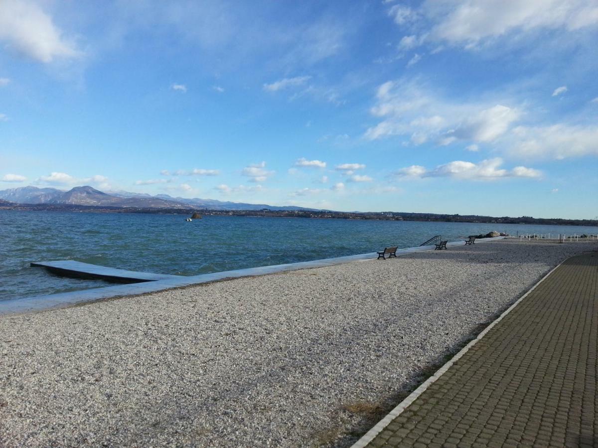 Peschiera Appartamenti Vacanze Peschiera del Garda Eksteriør billede