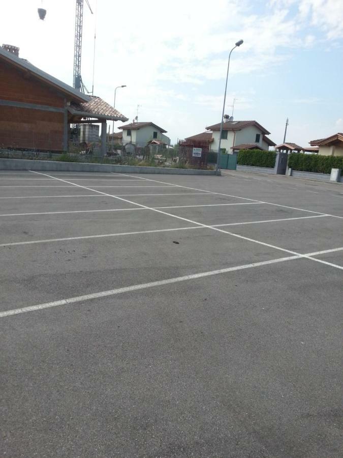 Peschiera Appartamenti Vacanze Peschiera del Garda Eksteriør billede